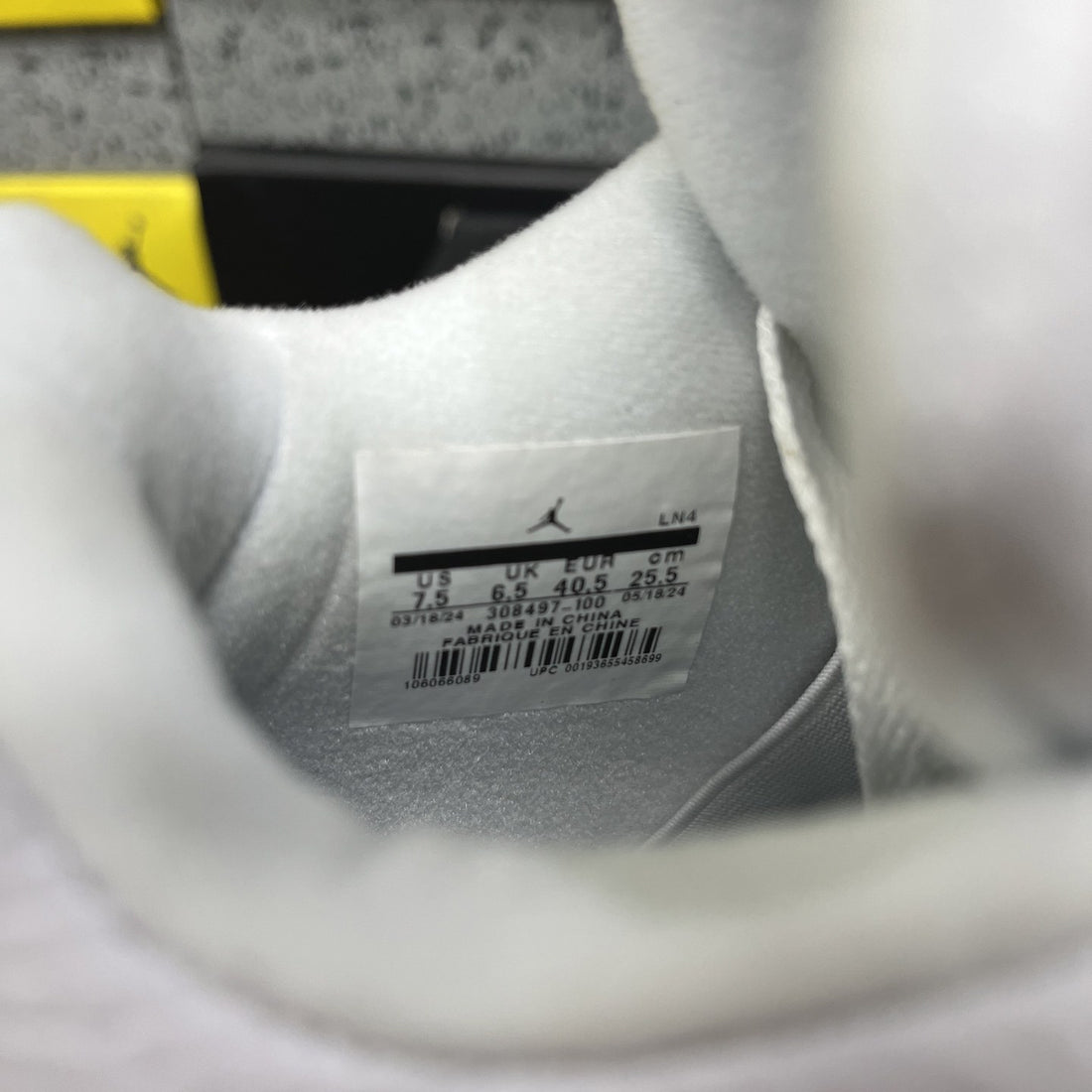 Air Jordan 4 White Chrome