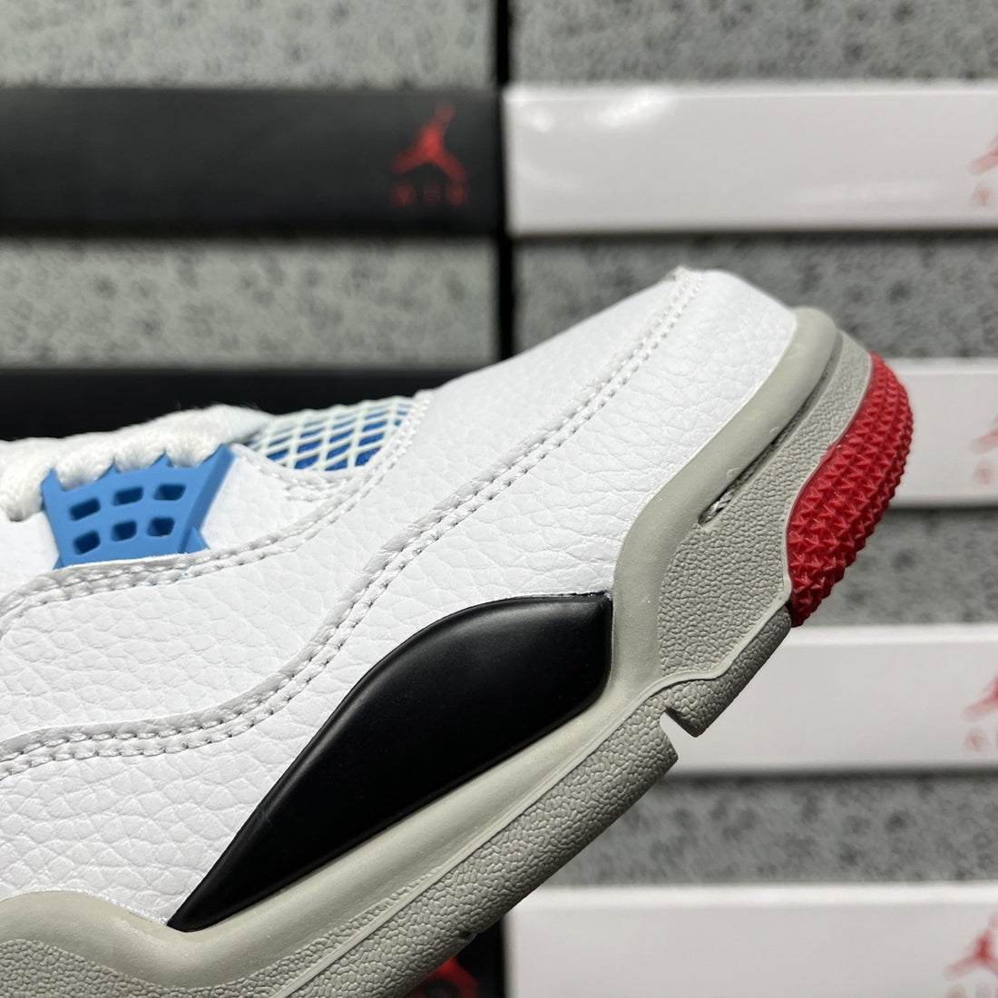 Air Jordan 4 White Sport Blue
