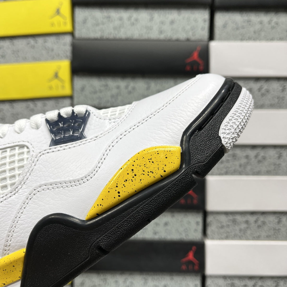 Air Jordan 4 White Yellow Black