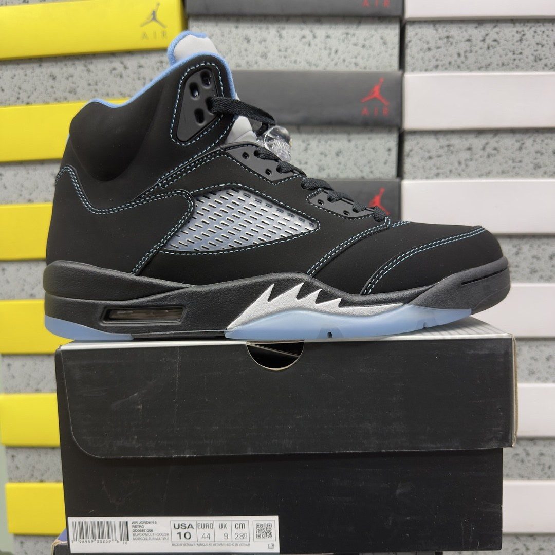 Air Jordan 5 Black Oreo