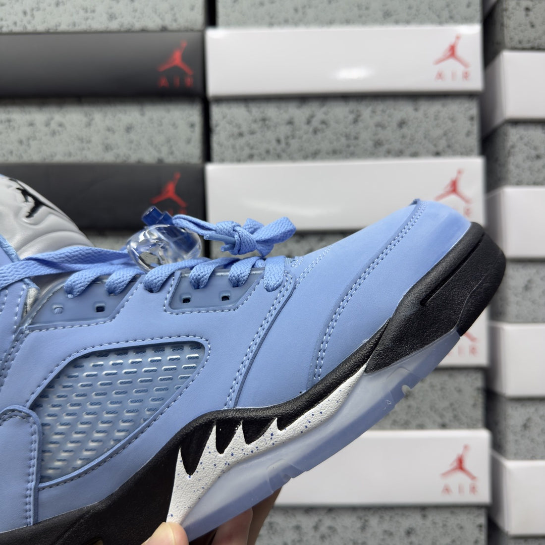Air Jordan 5 UNC University Blue