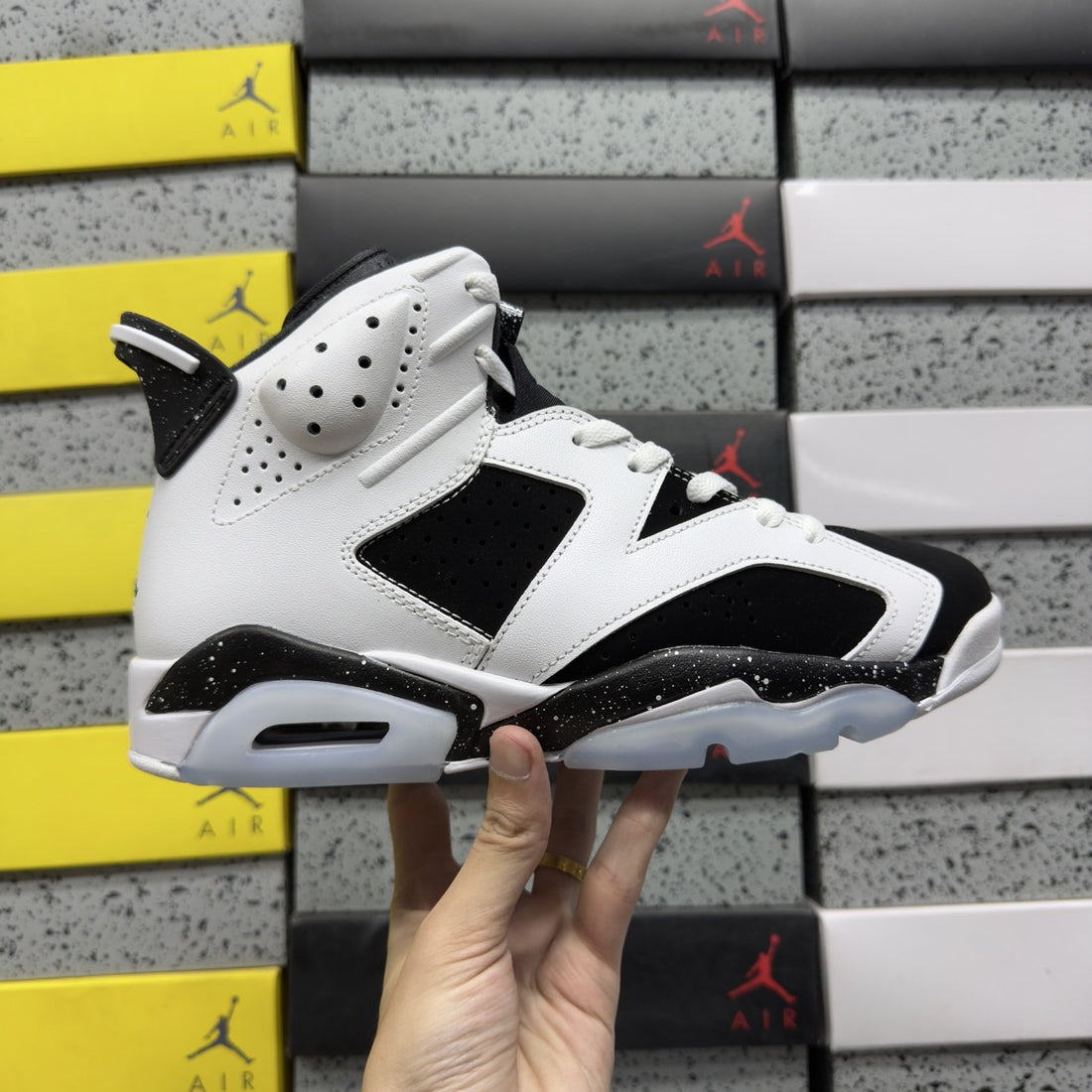 Air Jordan 6 Oreo Speckle