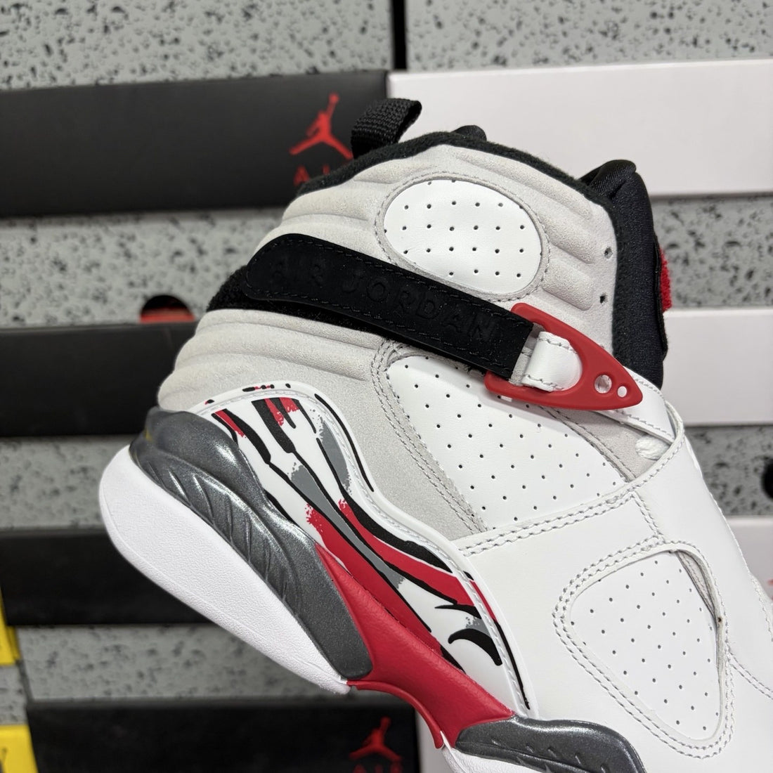 Air Jordan 8 Bugs Bunny