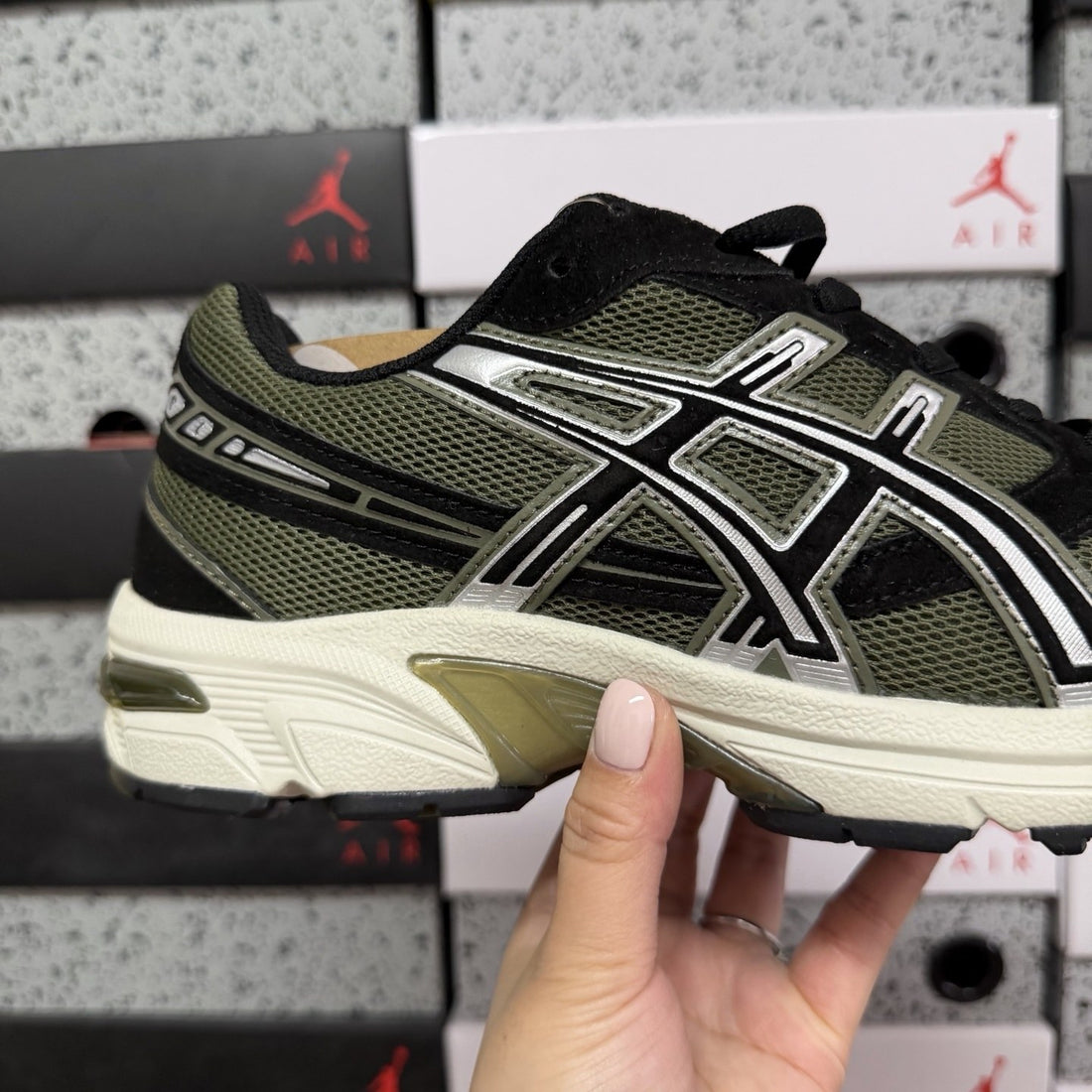 ASICS Gel-1130 Olive Black