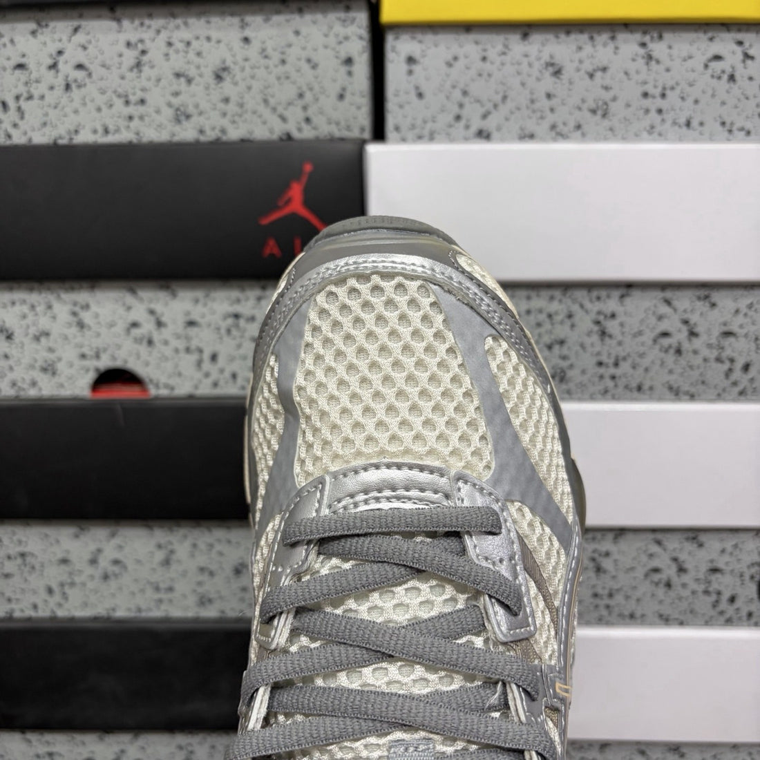ASICS Gel-Cumulus 16 Cream Clay Grey