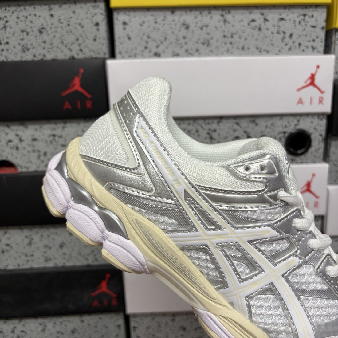 ASICS Gel-Cumulus 16 Triple White