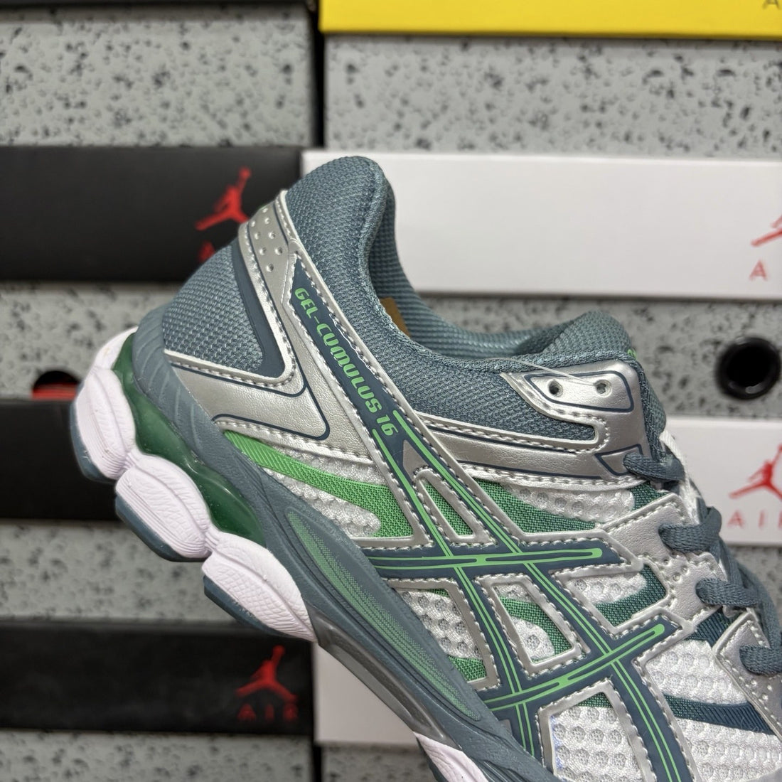 ASICS Gel-Cumulus 16 White Ironclad