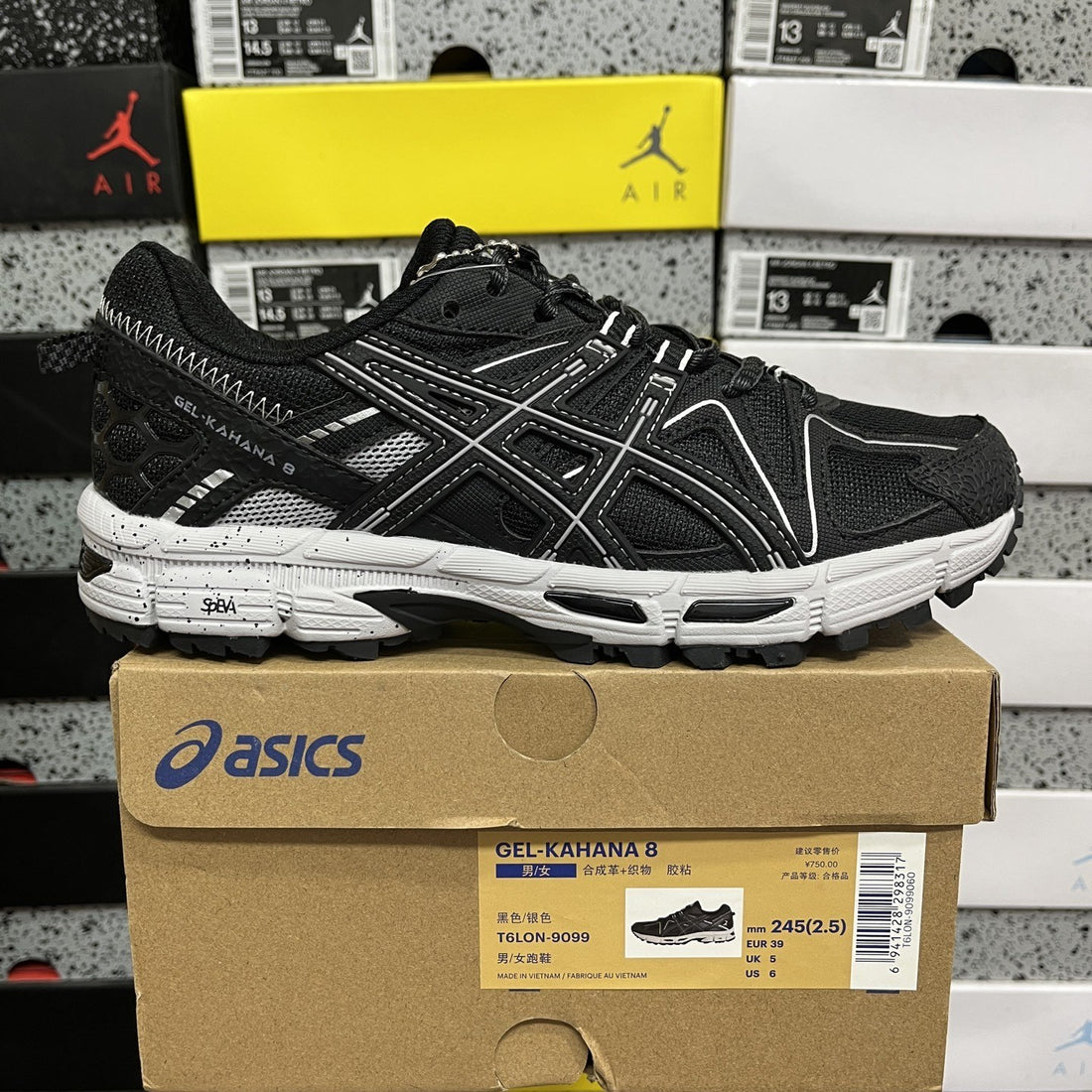 ASICS Gel-Kahana 8 Black White