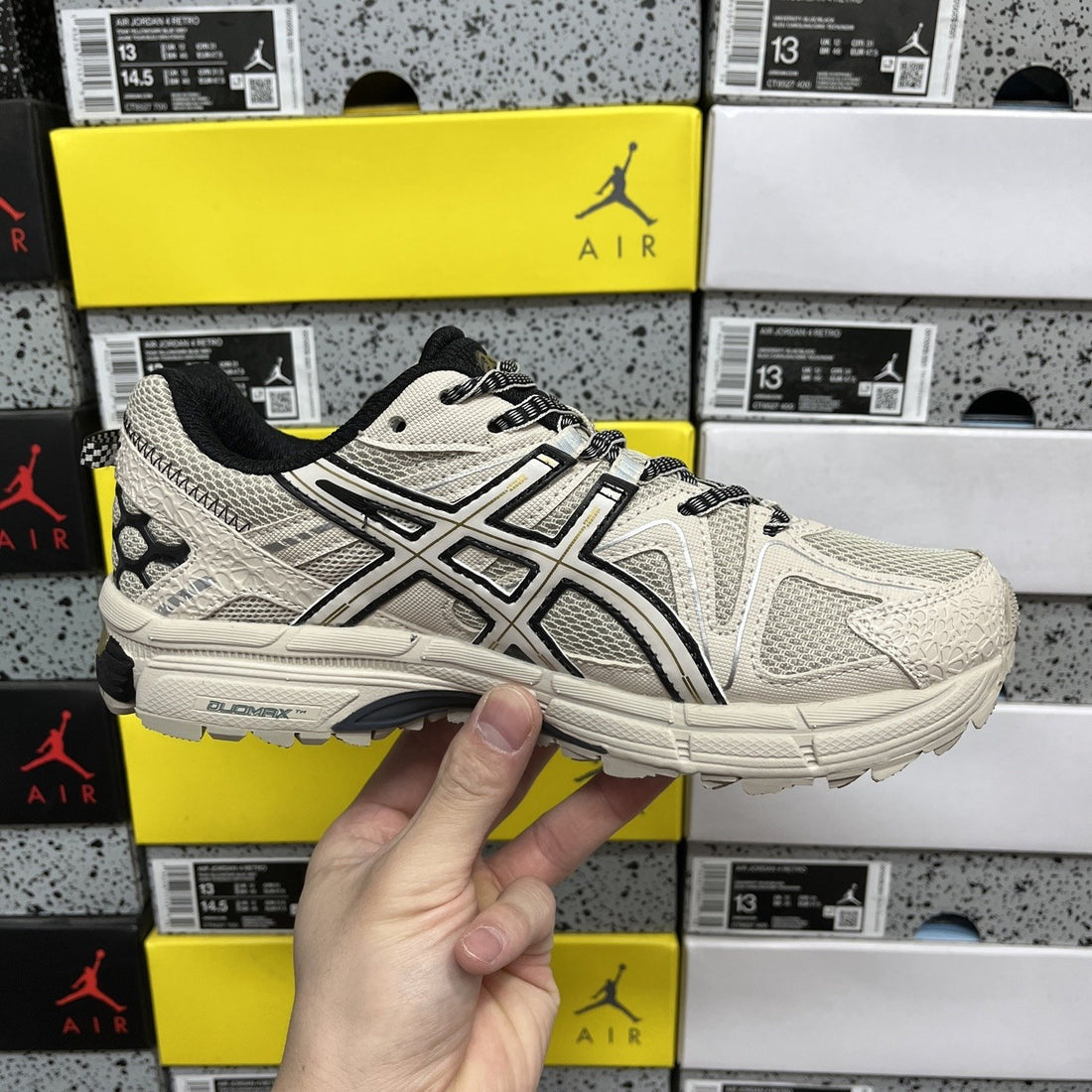 ASICS Gel-Kahana 8 Cream Black