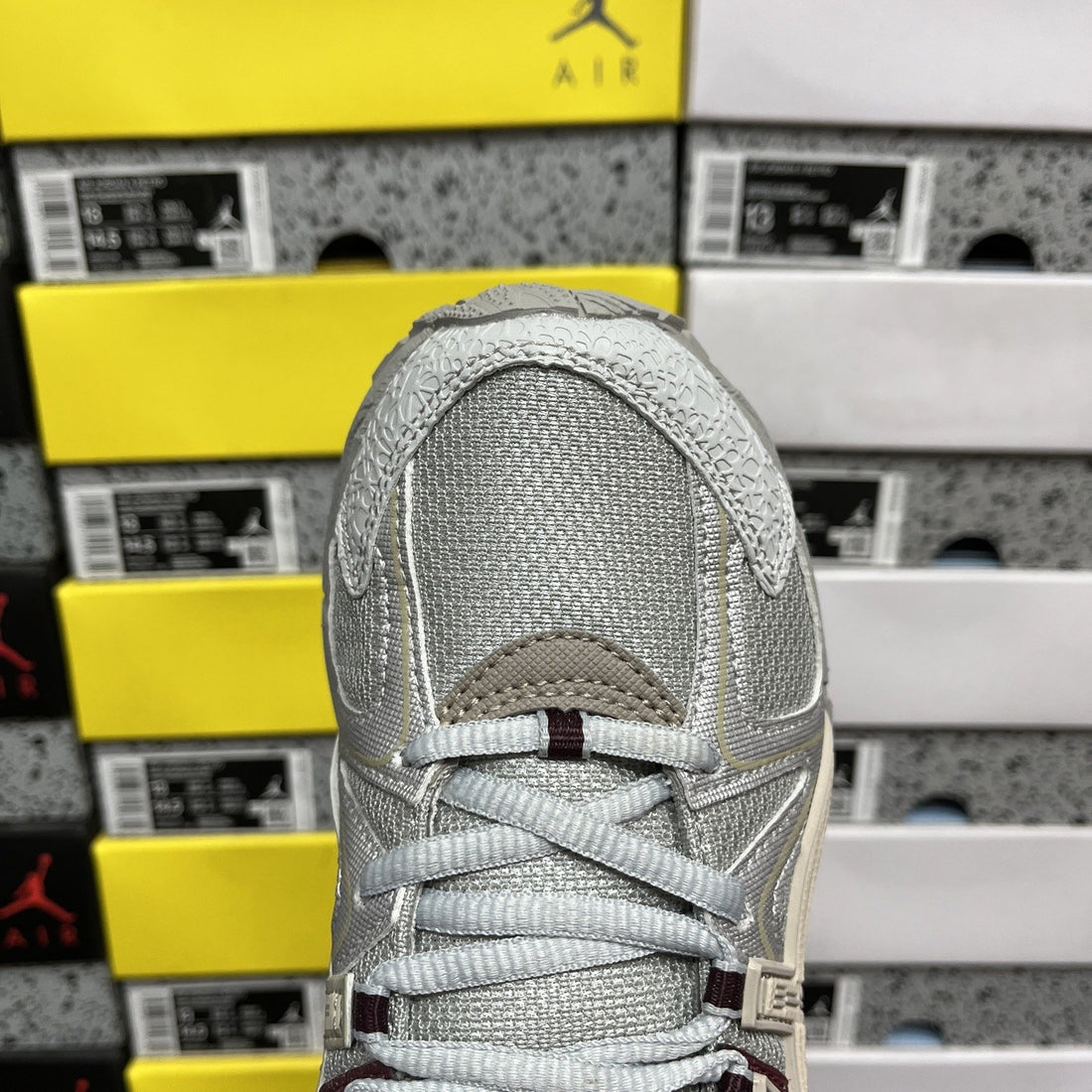 ASICS Gel-Kahana 8 Cream Burgundy