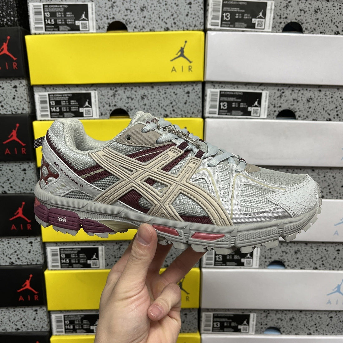 ASICS Gel-Kahana 8 Cream Burgundy
