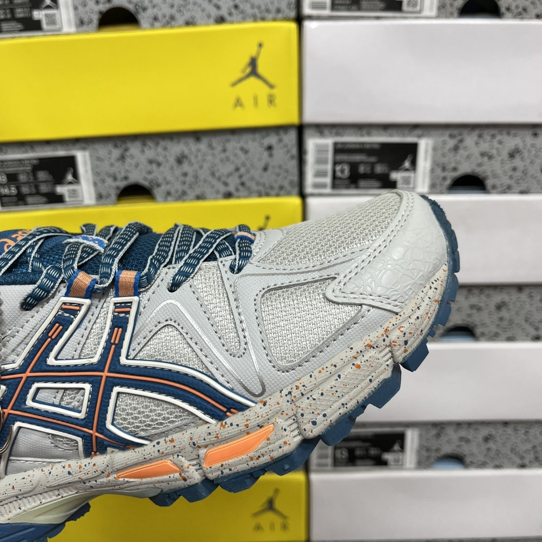 ASICS Gel-Kahana 8 Cream Teal Orange