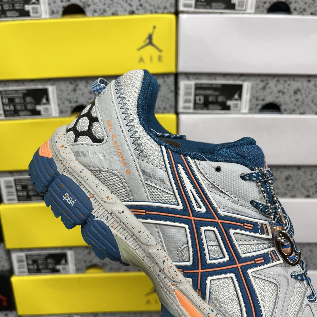 ASICS Gel-Kahana 8 Cream Teal Orange
