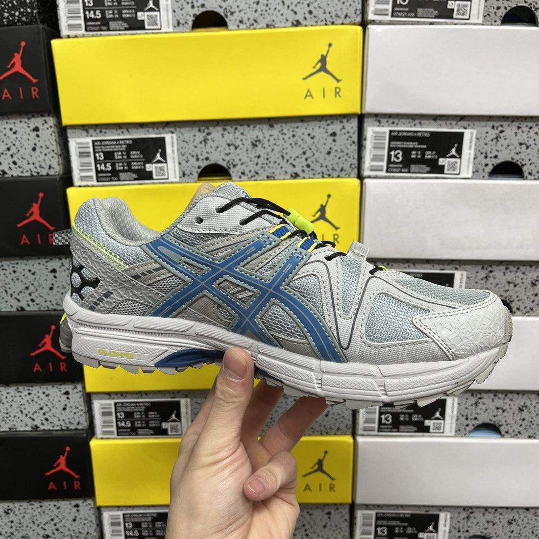 ASICS Gel-Kahana 8 Grey Blue Yellow