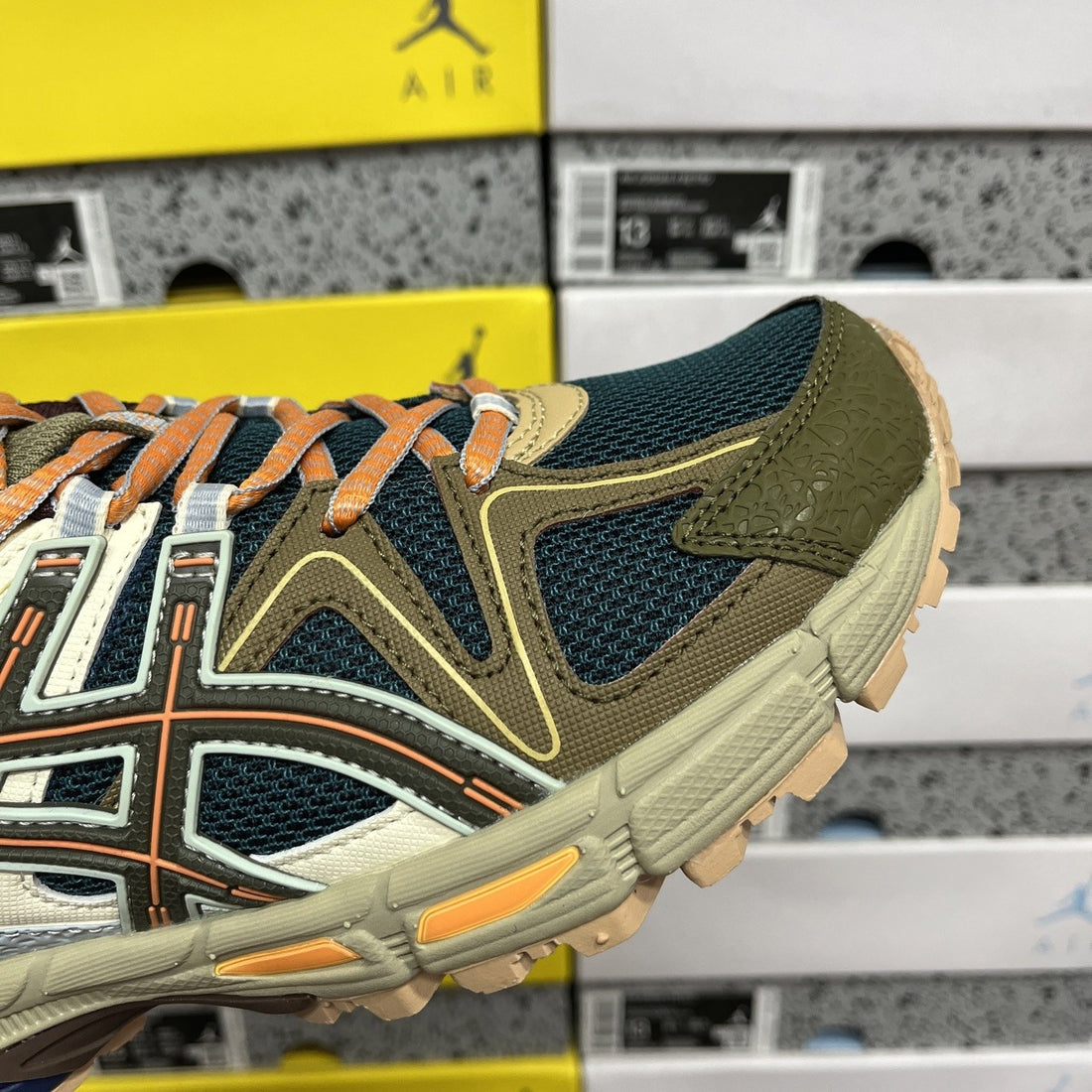 ASICS Gel-Kahana 8 Multicolor Olive