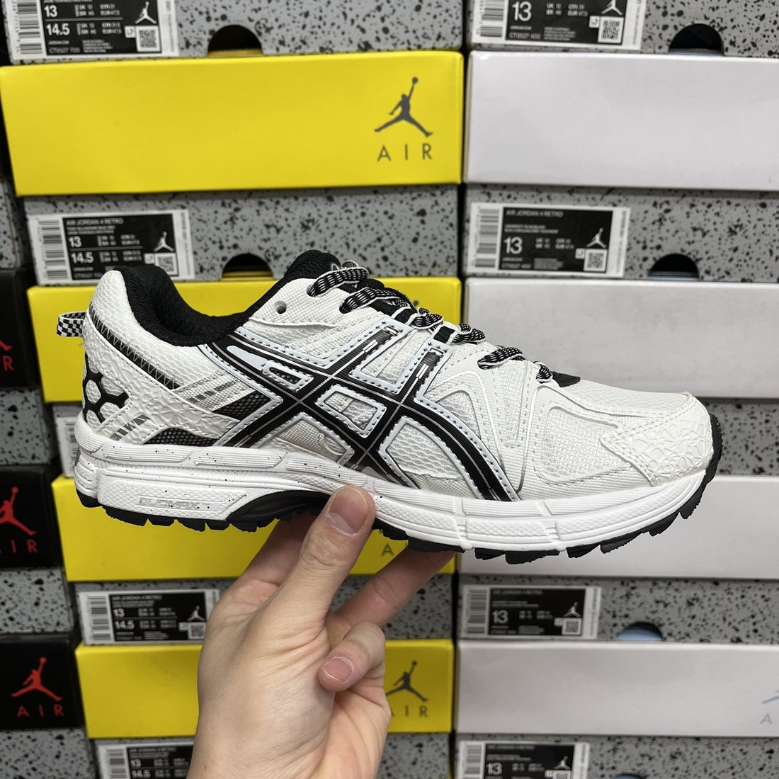 ASICS Gel-Kahana 8 White Black