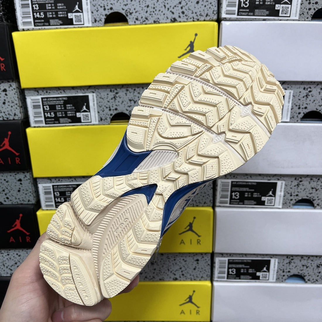 ASICS Gel-Kahana 8 White Royal Blue