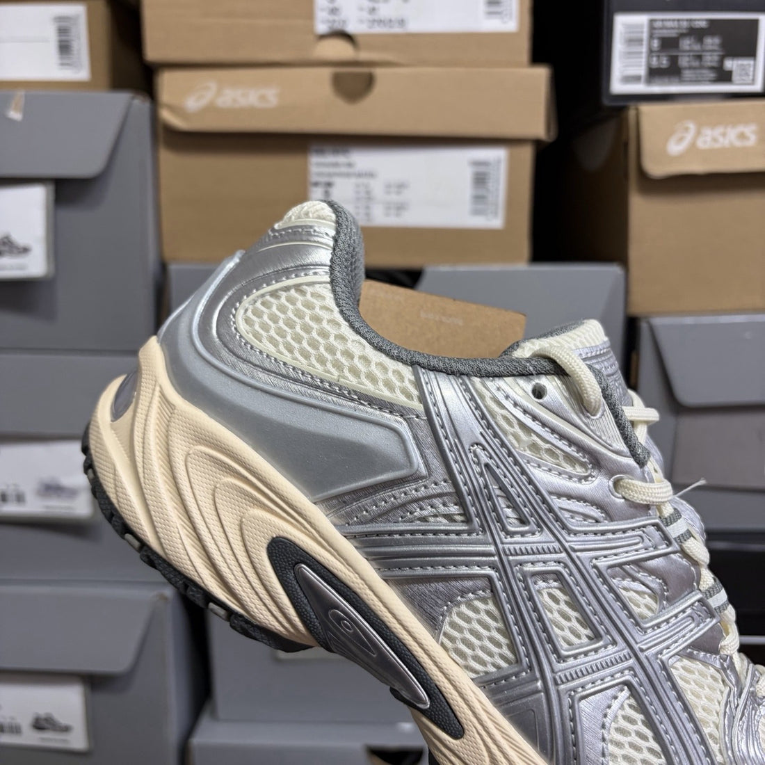 ASICS Gel-Kahana TR Nexus White Silver
