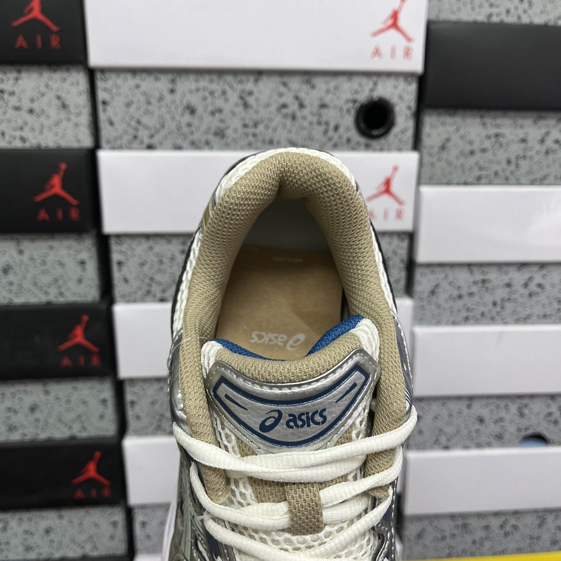 ASICS Gel-Kayano 14 Silver