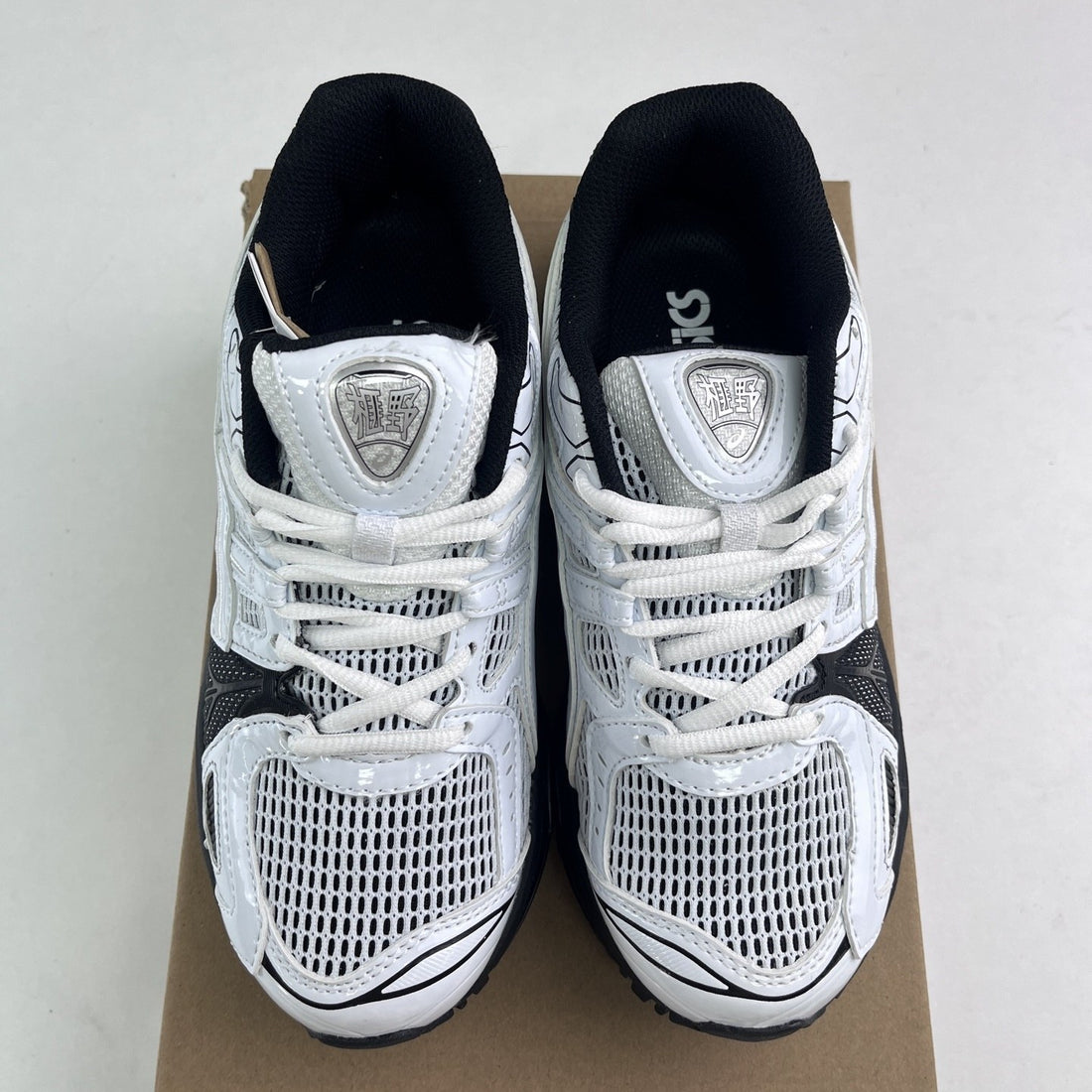 ASICS Gel-Kayano Legacy White Black