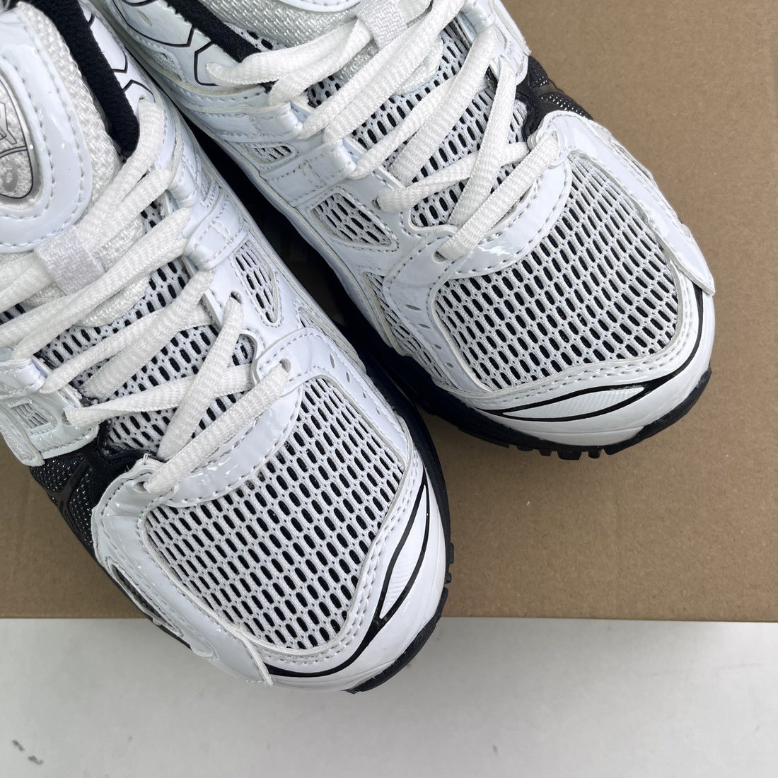 ASICS Gel-Kayano Legacy White Black