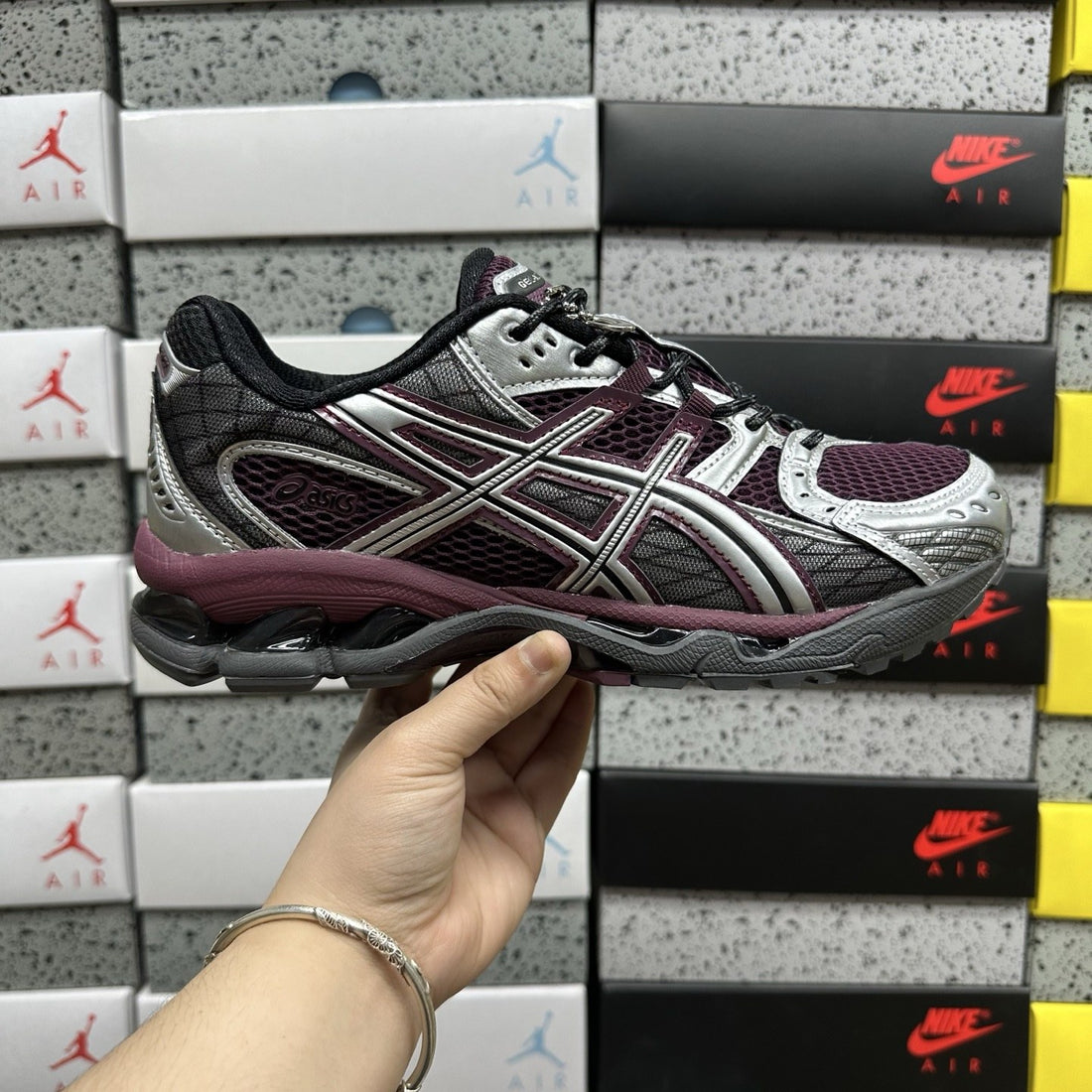 ASICS Gel-Nimbus 10.1 Black Burgundy