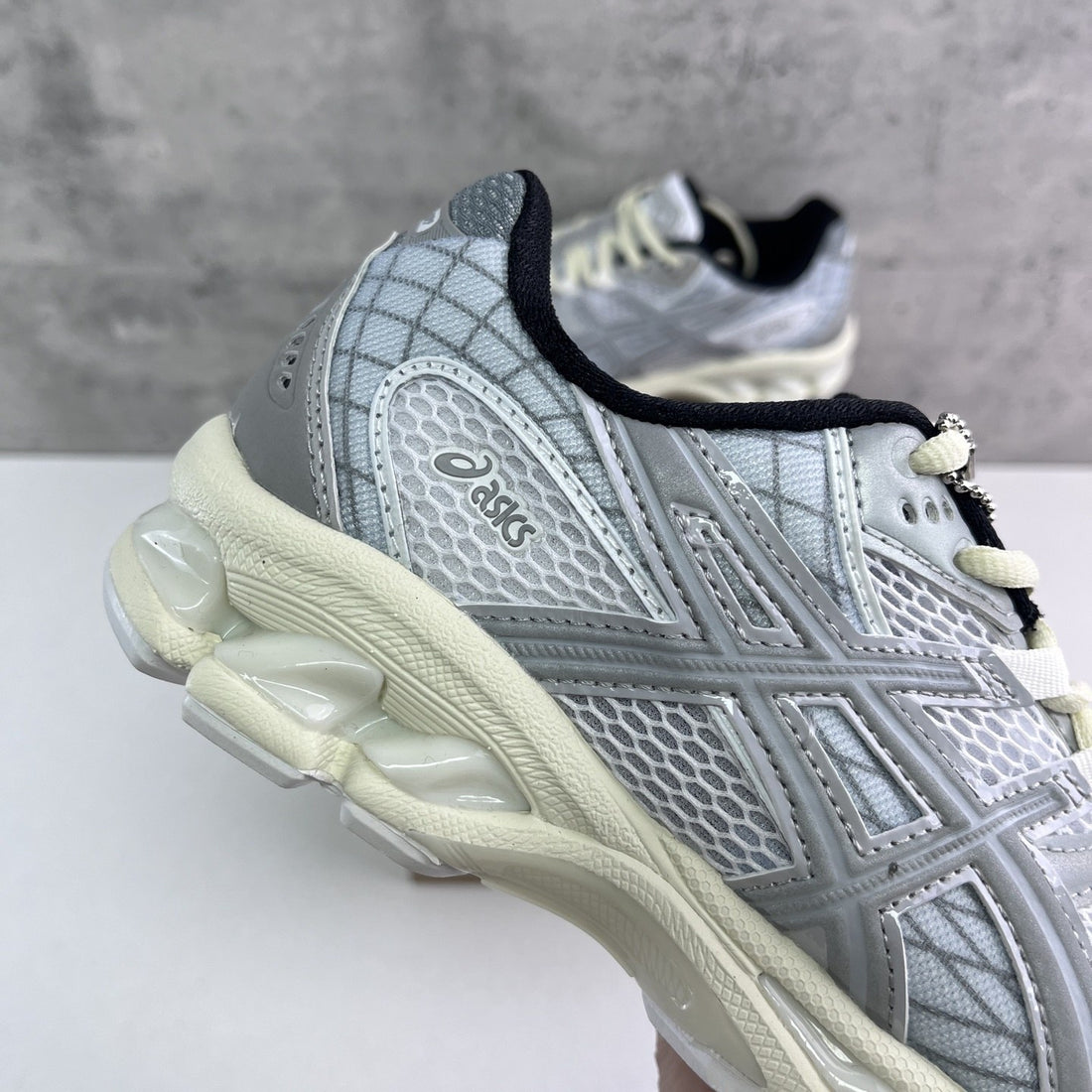 ASICS Gel-Nimbus 10.1 Silver Cream