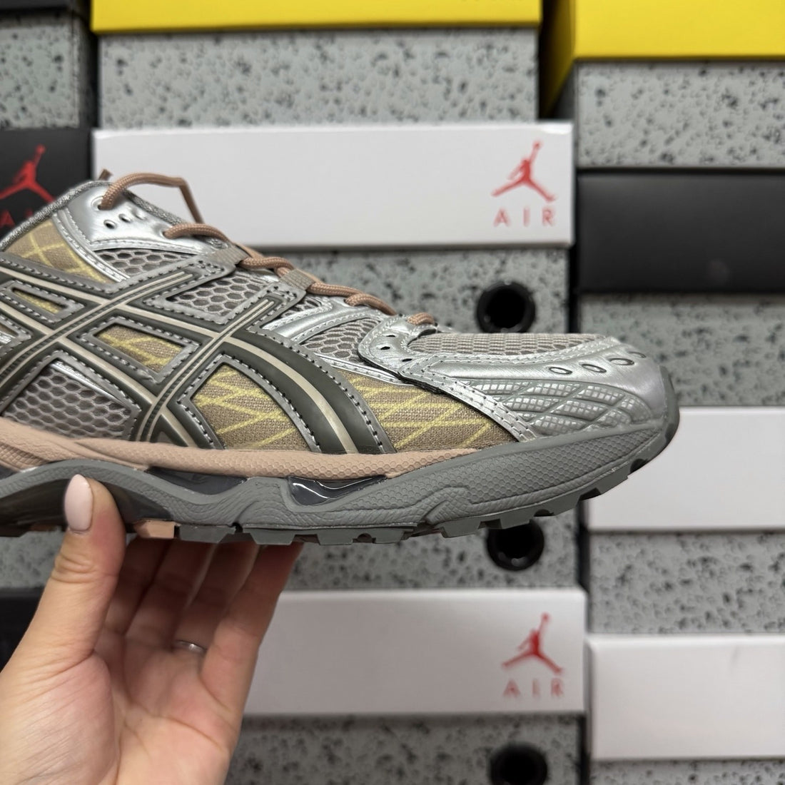ASICS Gel-Nimbus 10.1 Tan Rose