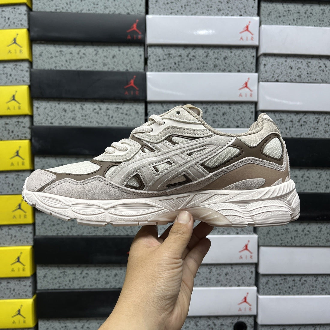 ASICS Gel-NYC Beige Peach