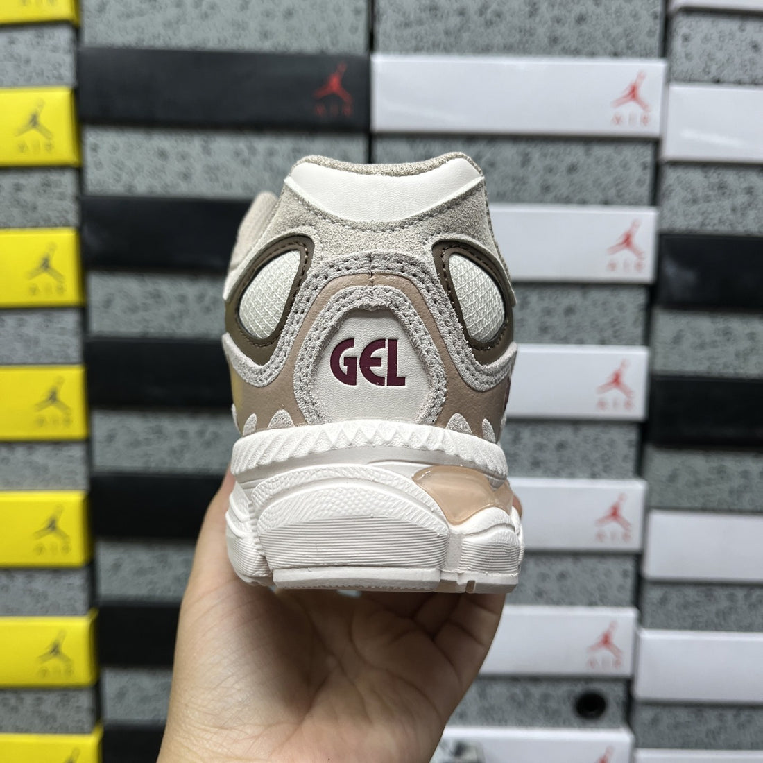 ASICS Gel-NYC Beige Peach