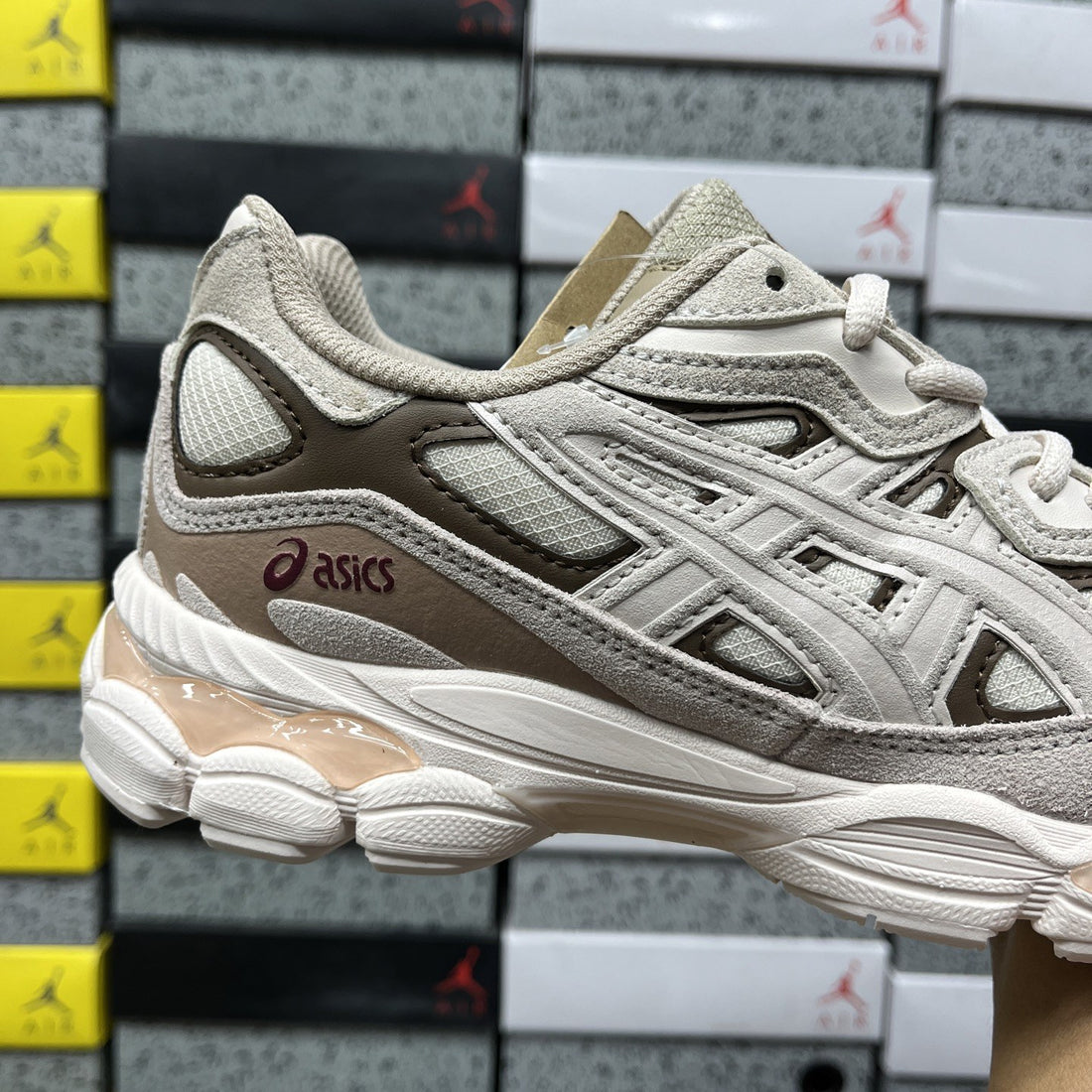 ASICS Gel-NYC Beige Peach