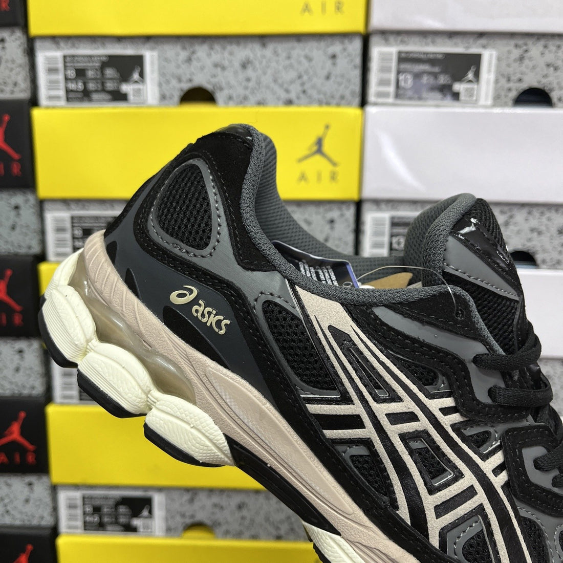 ASICS Gel-NYC Black Cream
