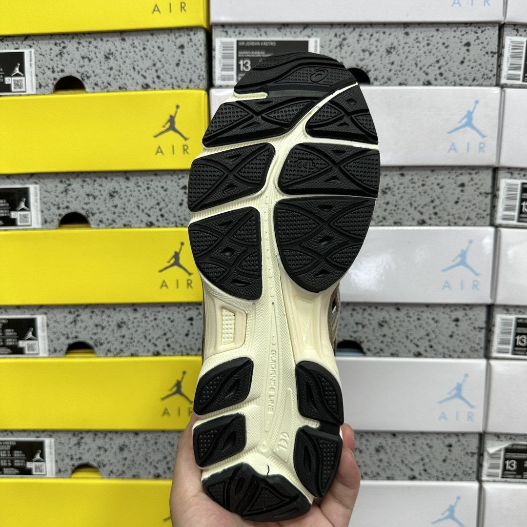 ASICS Gel-NYC Black Greige