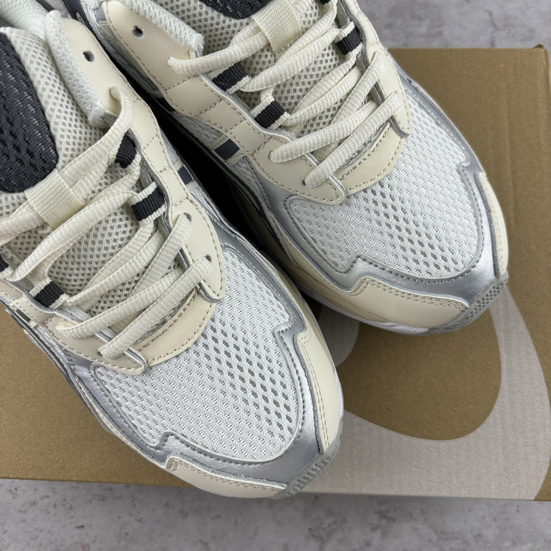 ASICS Gel-NYC Cream Carbon