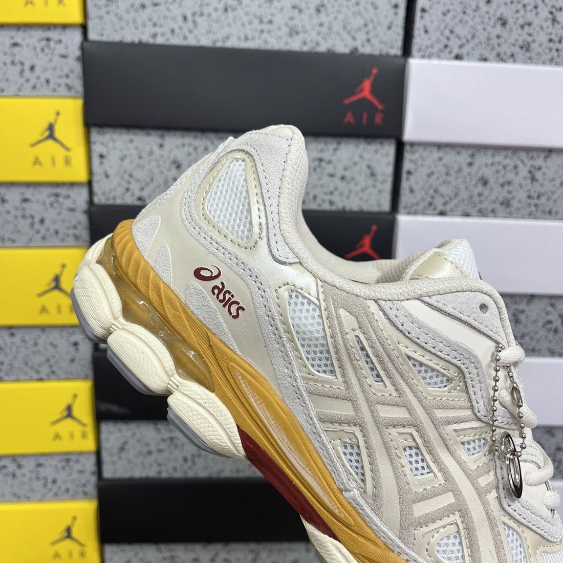 ASICS Gel-NYC Cream Gold