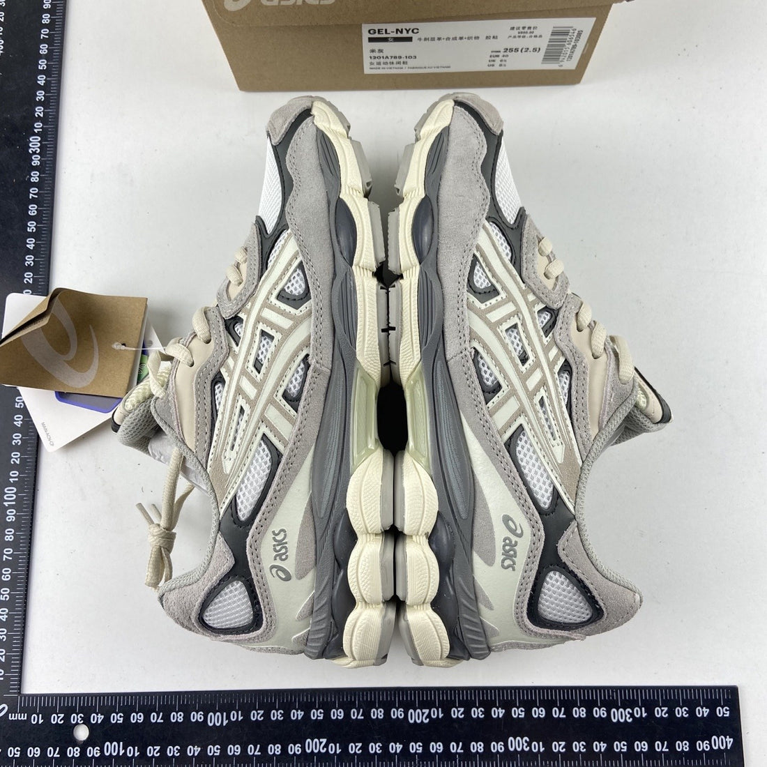 ASICS Gel-NYC Cream Grey