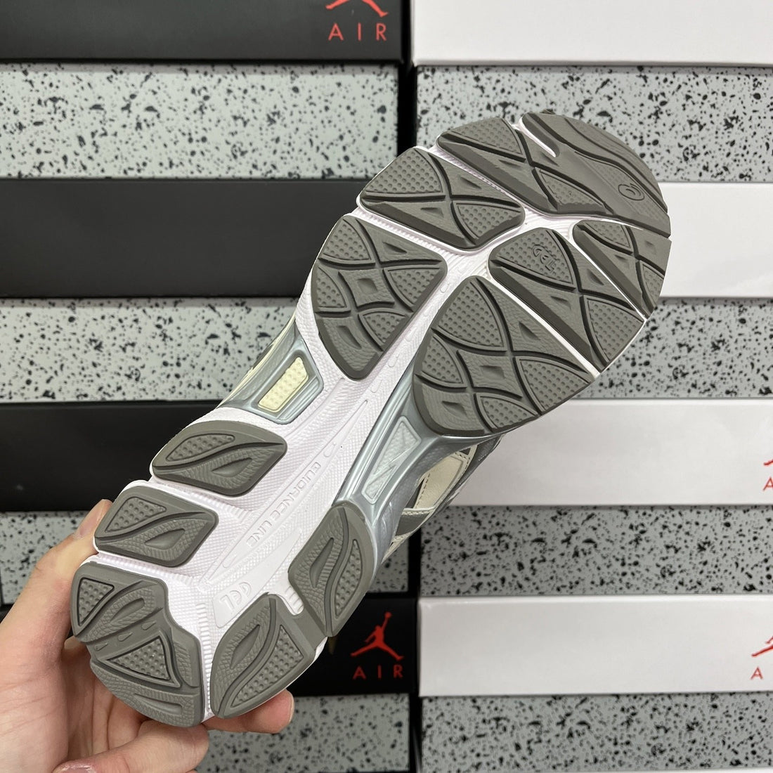 ASICS Gel-NYC Cream Steeple Grey