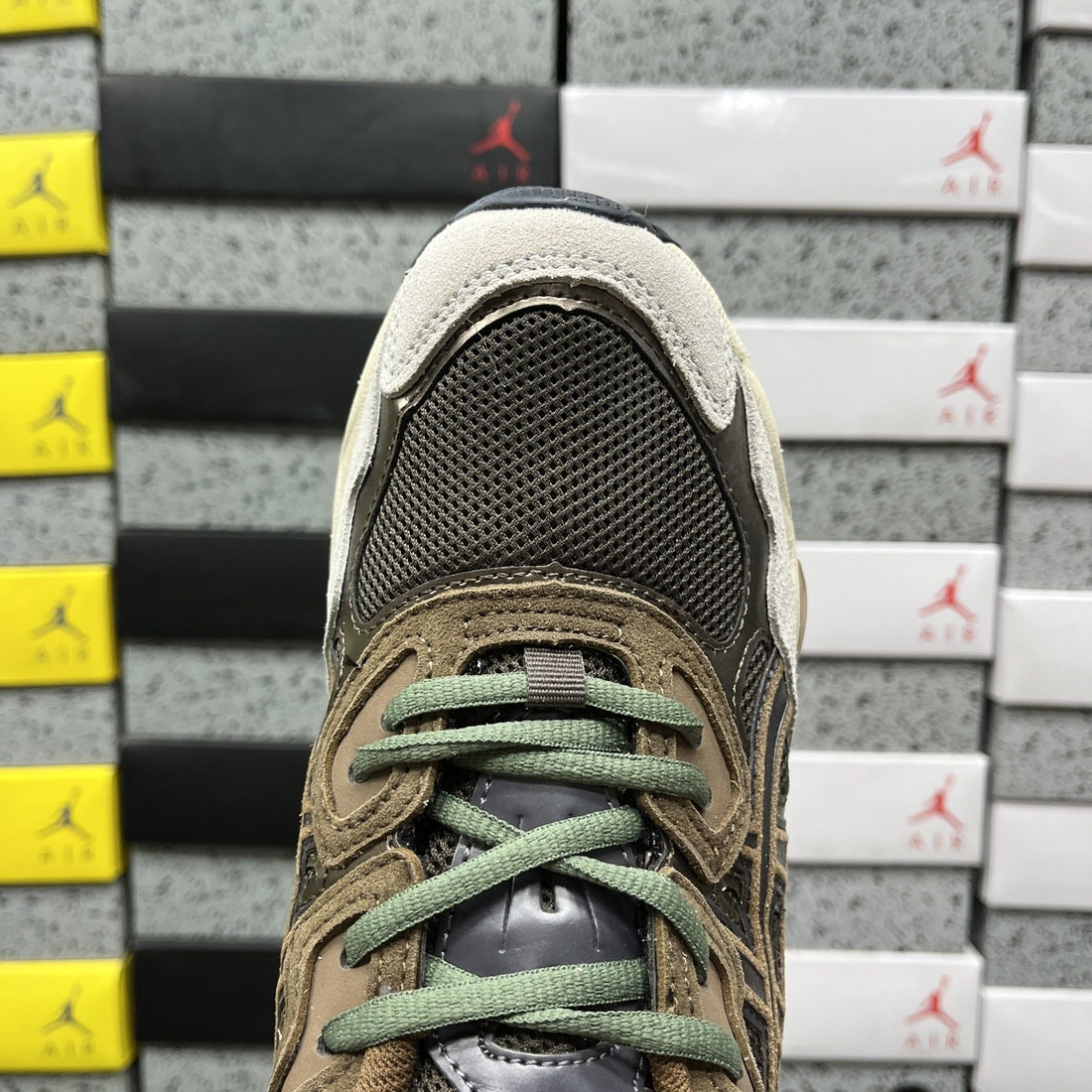 ASICS Gel-NYC Dark Brown Cream