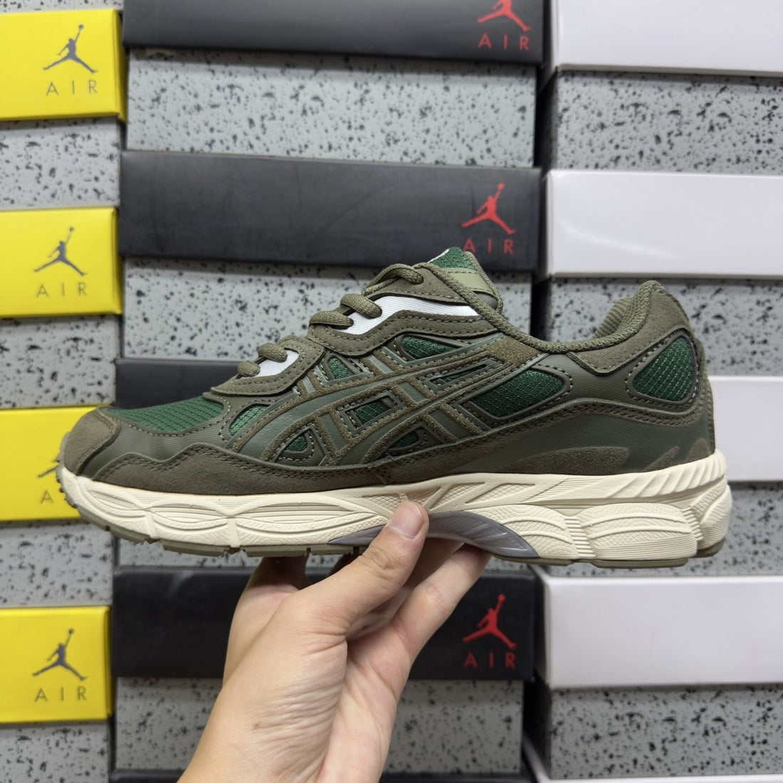 ASICS Gel-NYC Dark Olive Green