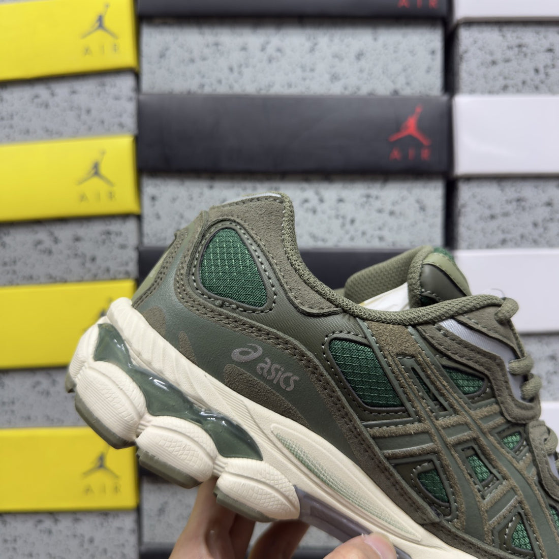 ASICS Gel-NYC Dark Olive Green