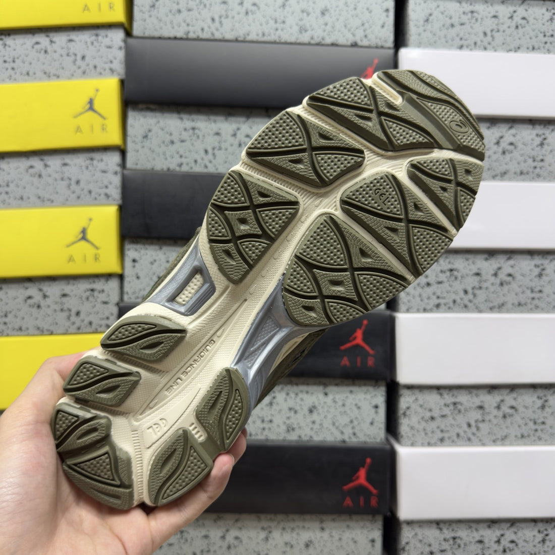 ASICS Gel-NYC Dark Olive Green