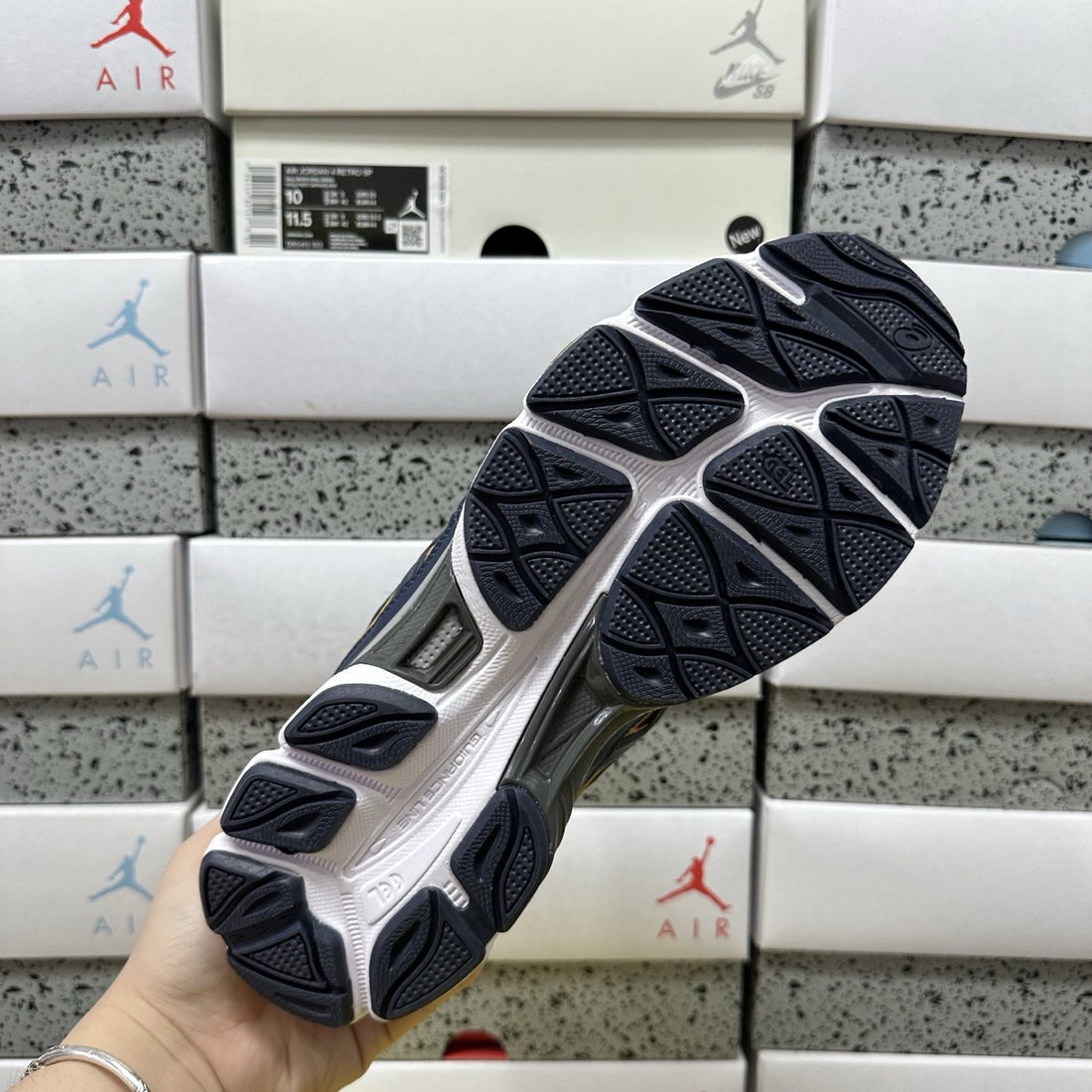 ASICS Gel-NYC Navy Gold