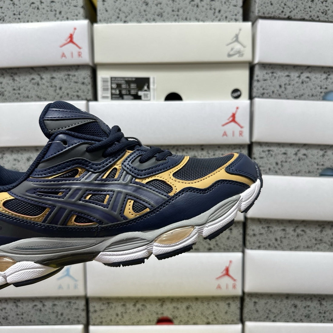 ASICS Gel-NYC Navy Gold