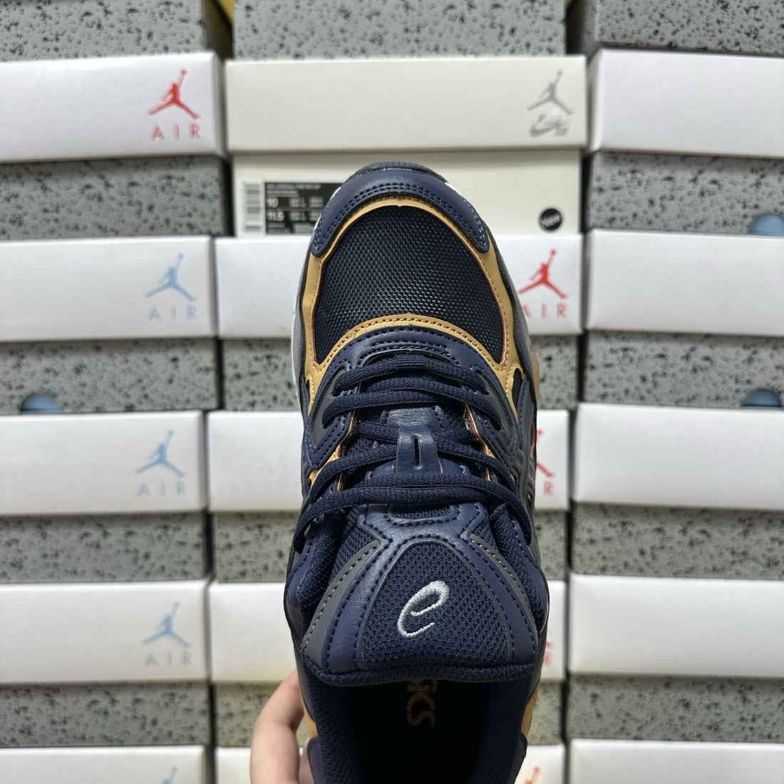ASICS Gel-NYC Navy Gold