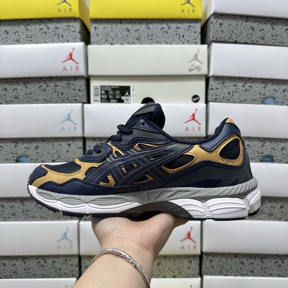 ASICS Gel-NYC Navy Gold