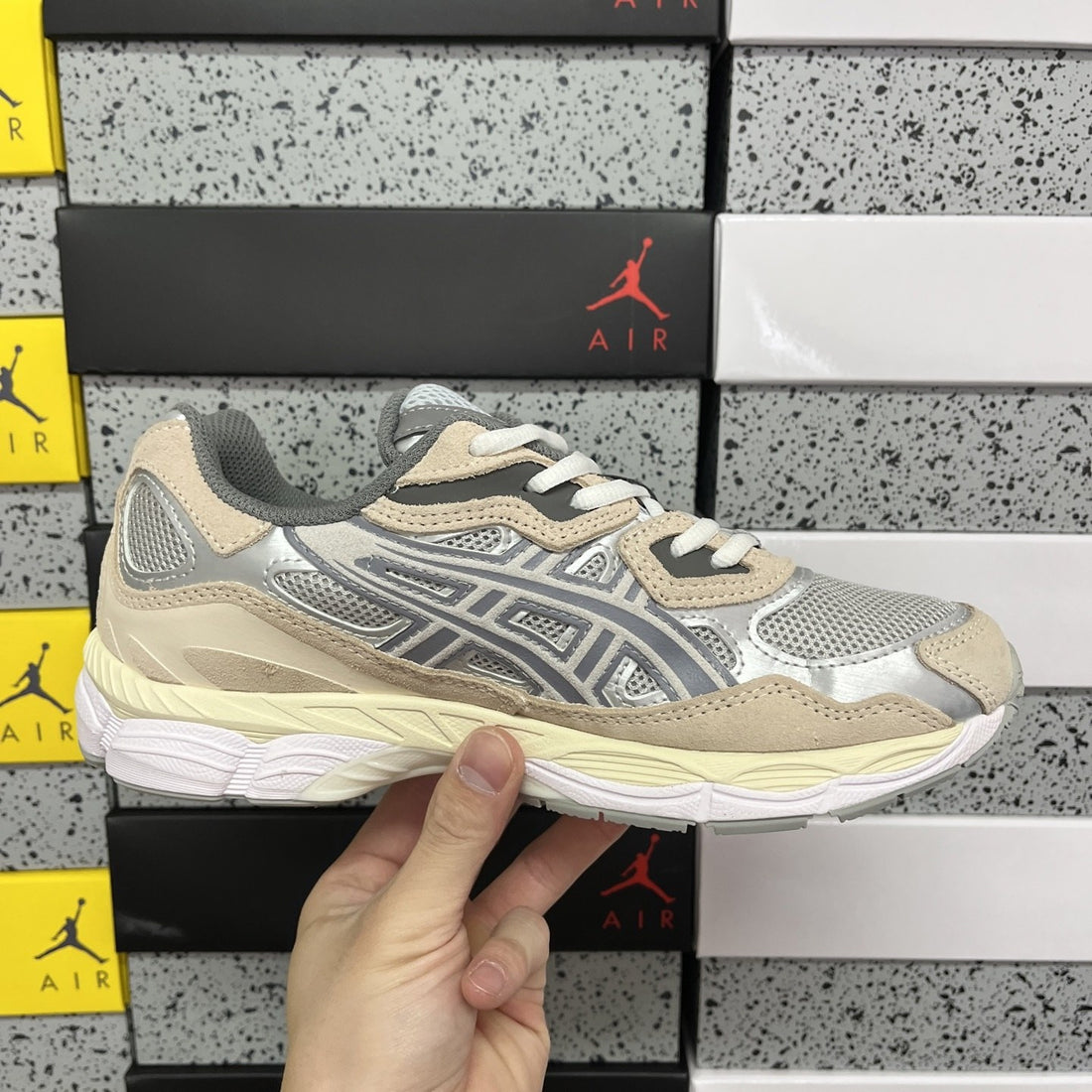 ASICS Gel-NYC Sand Grey