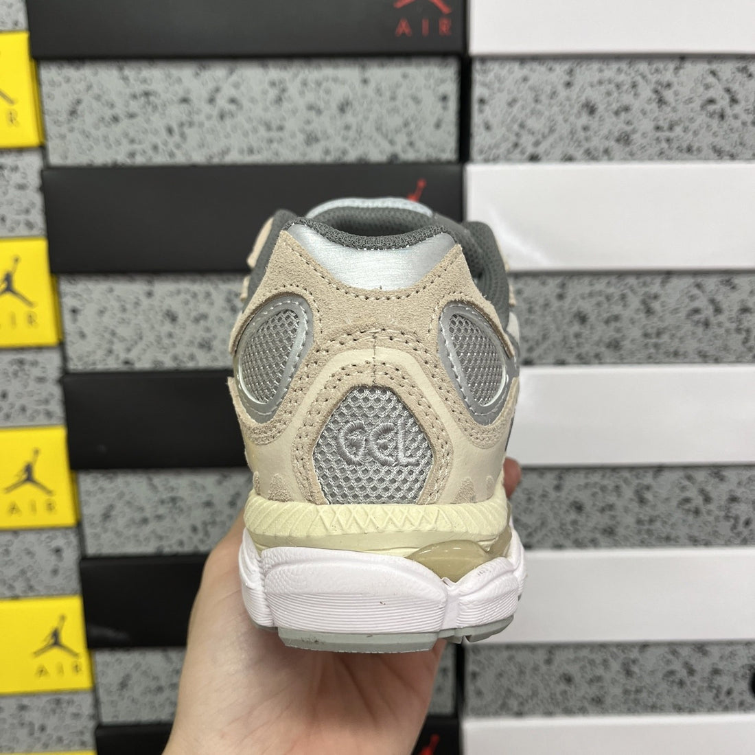 ASICS Gel-NYC Sand Grey