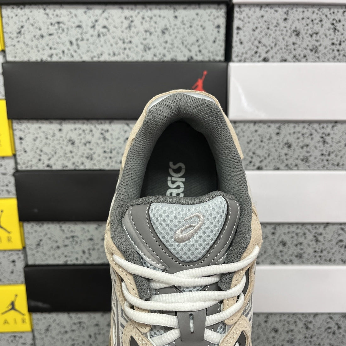 ASICS Gel-NYC Sand Grey