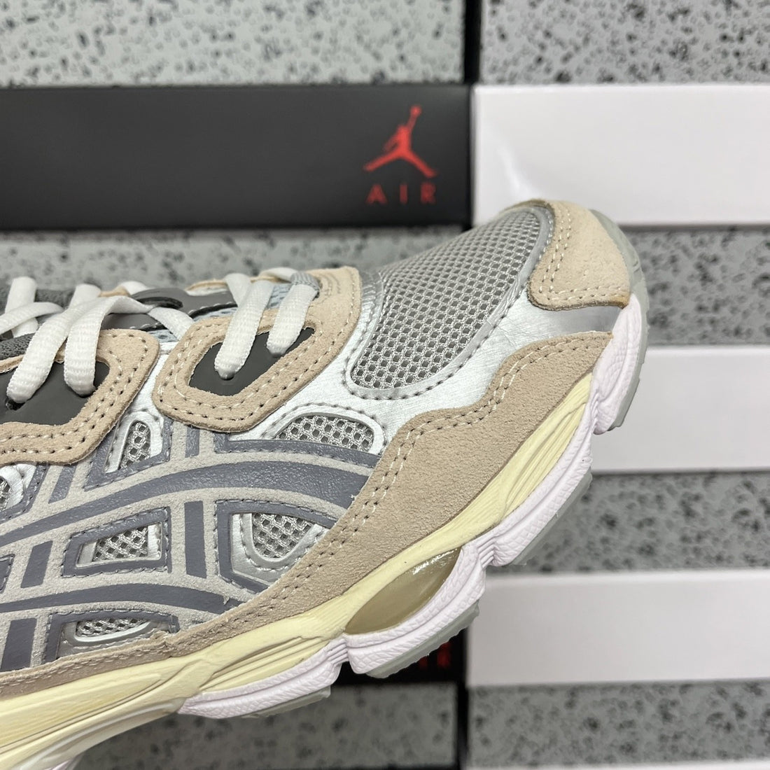 ASICS Gel-NYC Sand Grey
