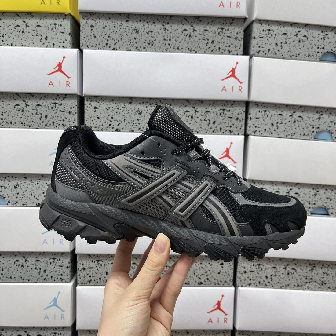 ASICS Gel-Sonoma TR62 Black Graphite Grey